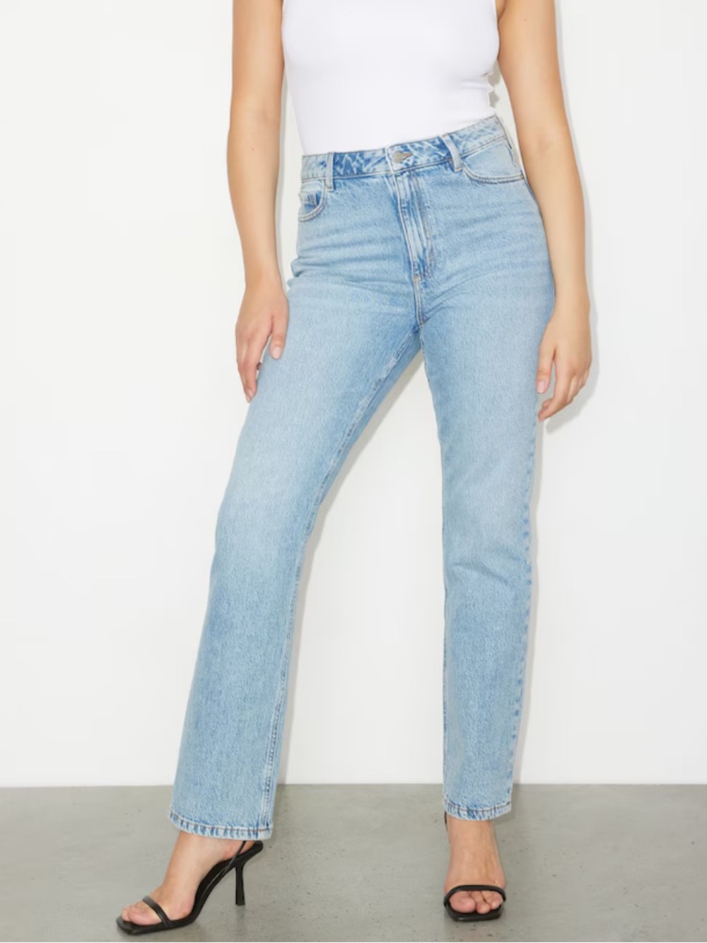 Dynamite Candice Bootcut Light Blue High-Rise Jeans - size 31